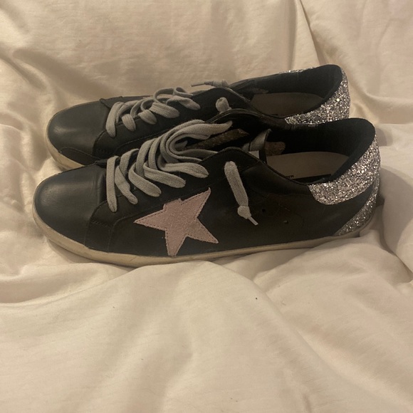 Golden Goose Super-Star Low Top Sneaker - Picture 1 of 8